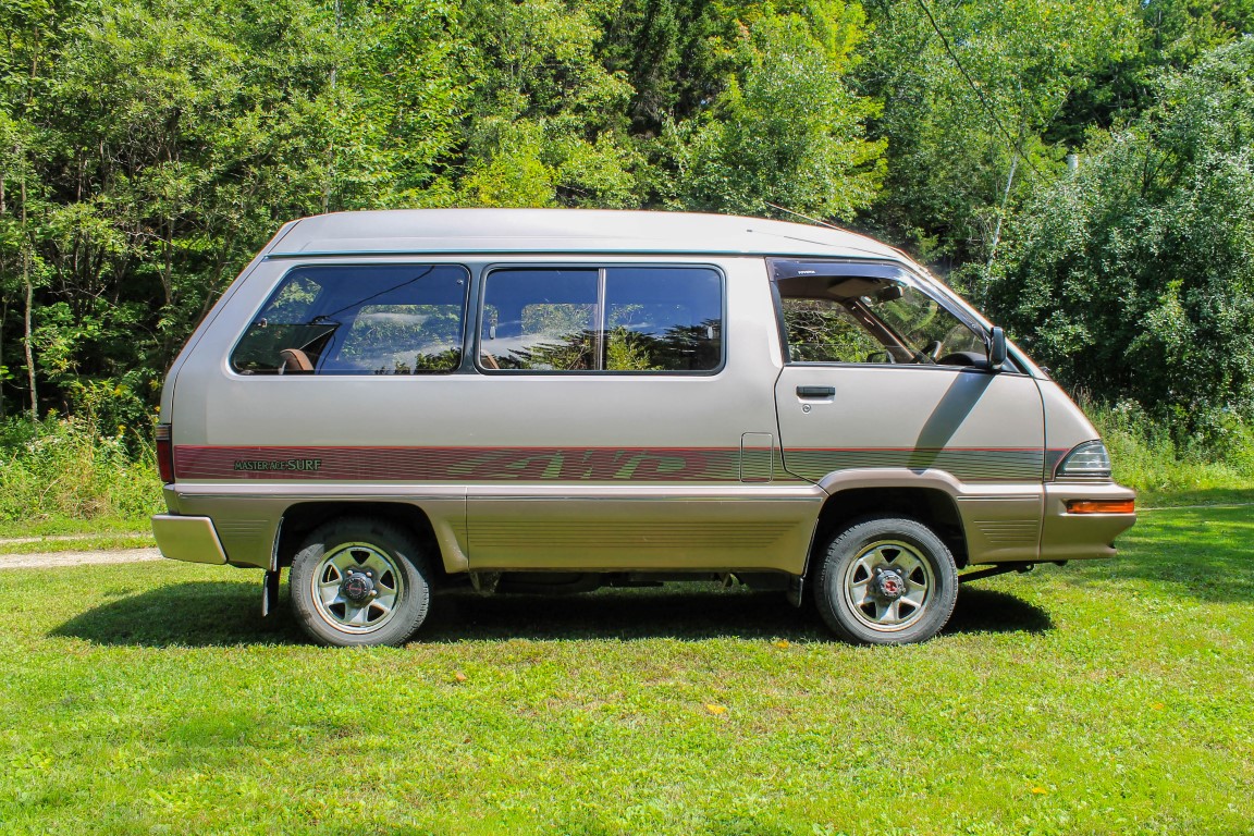 1989 Toyota Master Ace Surf - OttoEx