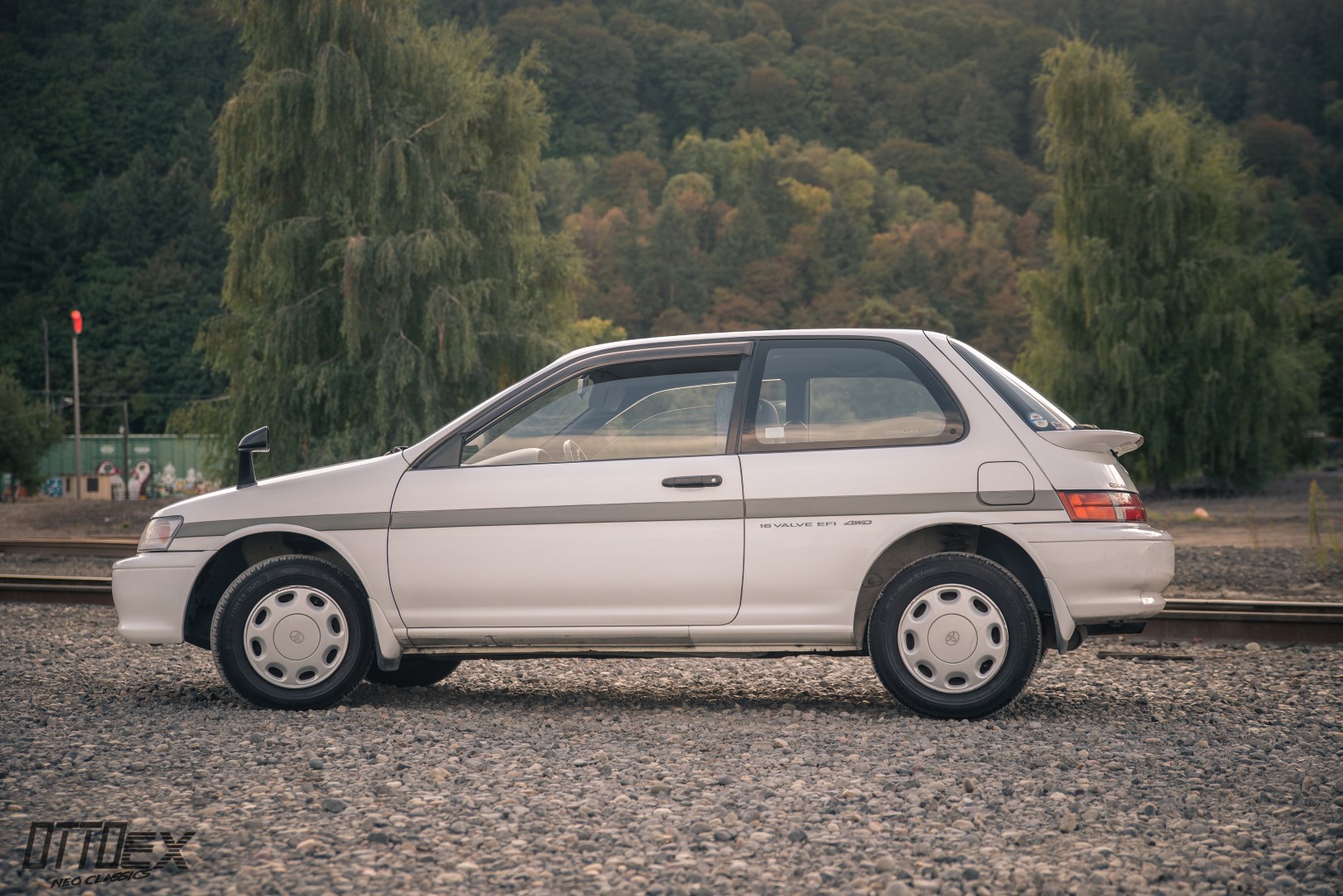1993 Toyota Corolla II Hatchback - OttoEx