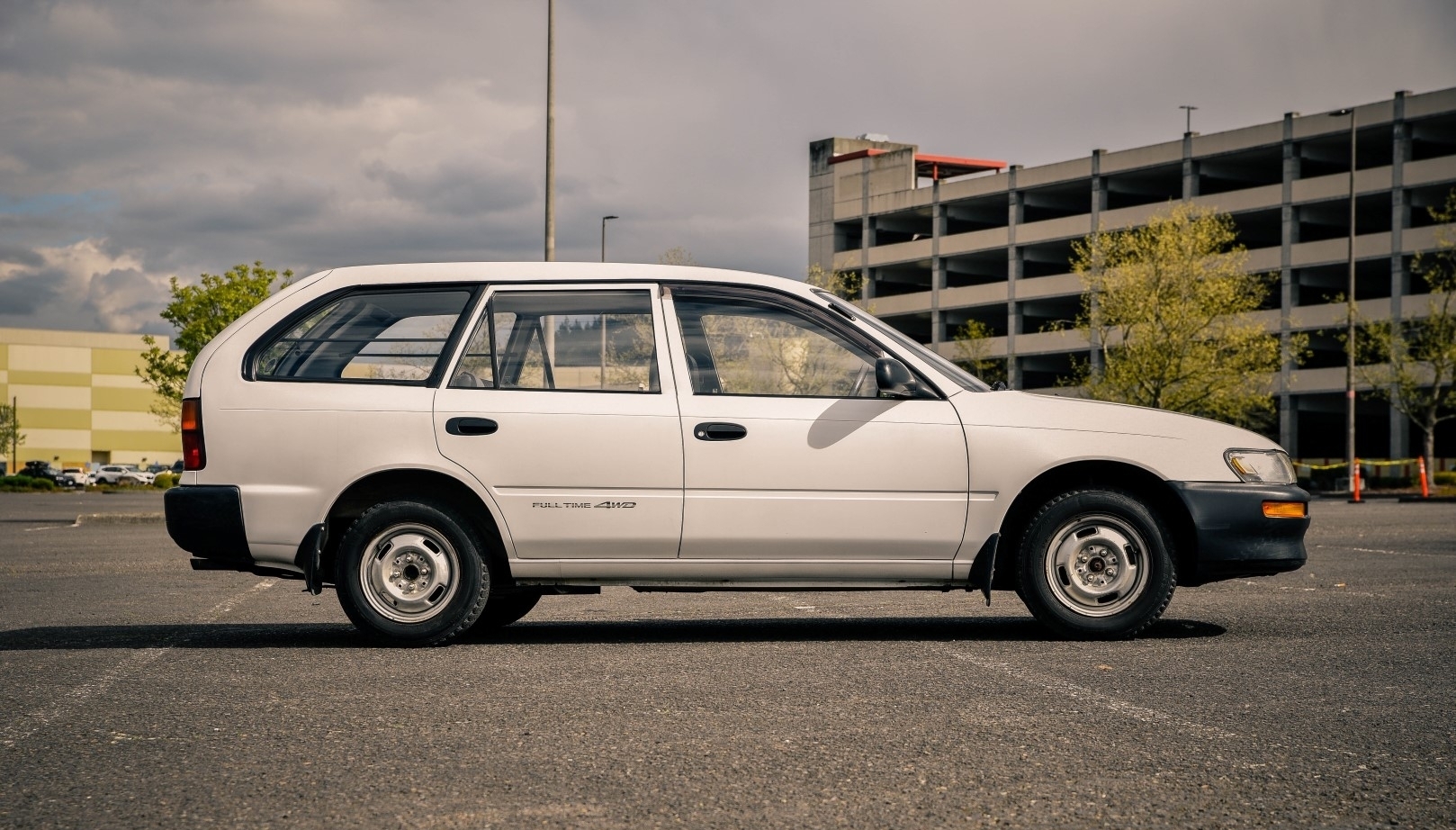 This is a 1994 Toyota Sprinter Wagon 4x4 , Diesel, and 5 speed manual