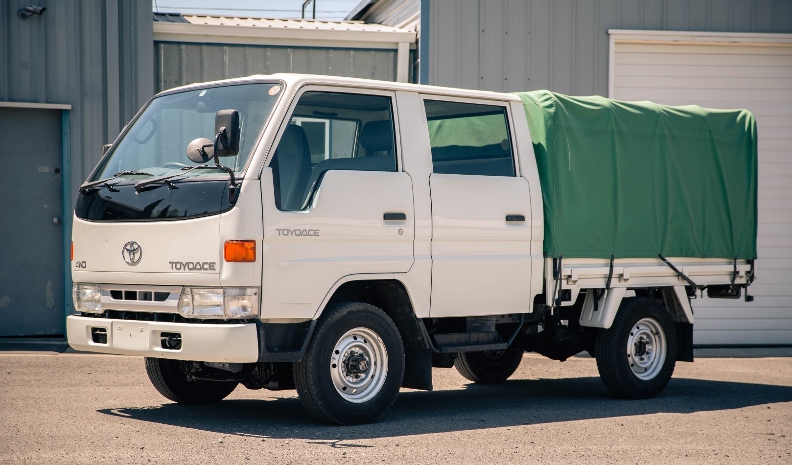 Toyota HIace Crew Cab 4x4